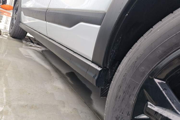 Used Honda HR-V 2023 2.0L eHEV Dynamic Smart Edition Left Side Sill