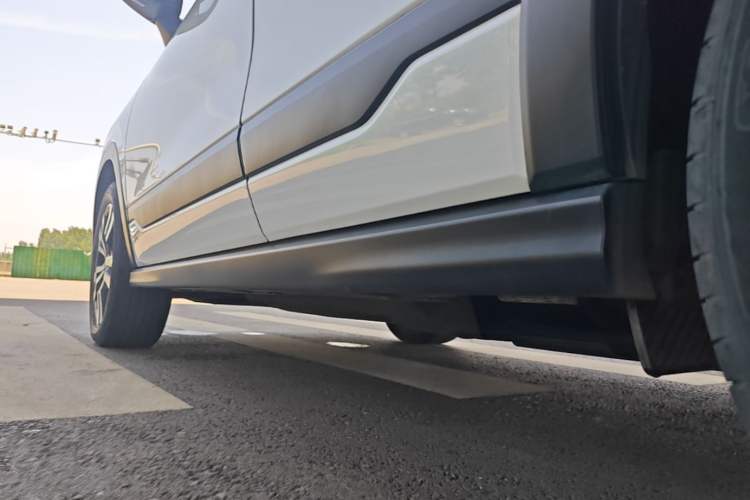 Used Honda HR-V 2023 240TURBO Trendy Edition Left Side Sill