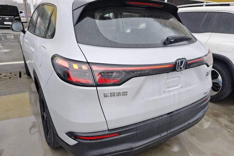 Used Honda HR-V 2023 2.0L eHEV Dynamic Smart Edition Rear Left 45 Deg