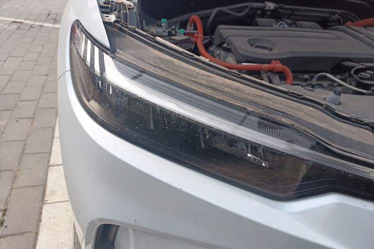 Used Honda HR-V 2023 2.0L eHEV Dynamic Speed Version Right Front Headlight