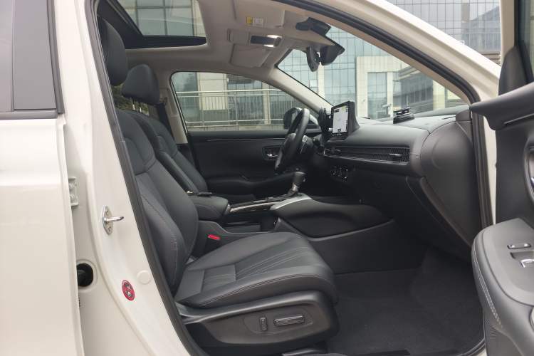 Used Honda HR-V 2023 240TURBO Prestige Edition Right Front Seat