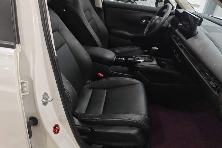 Used Honda HR-V 2023 240TURBO Enjoyment Edition Right Front Seat
