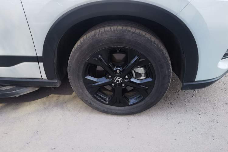 Used Honda HR-V 2023 2.0L eHEV Dynamic Smart Edition Right Front Wheel Hub