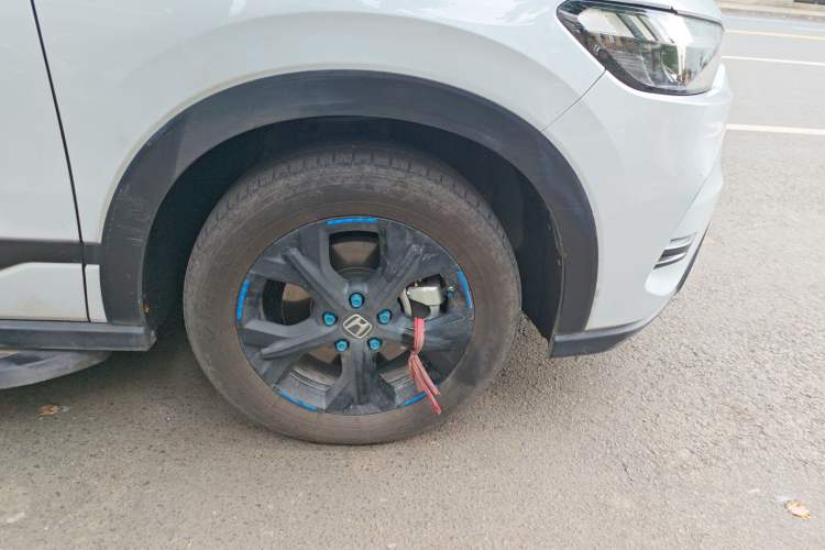 Used Honda HR-V 2023 2.0L eHEV Dynamic Speed Version Right Front Wheel Hub