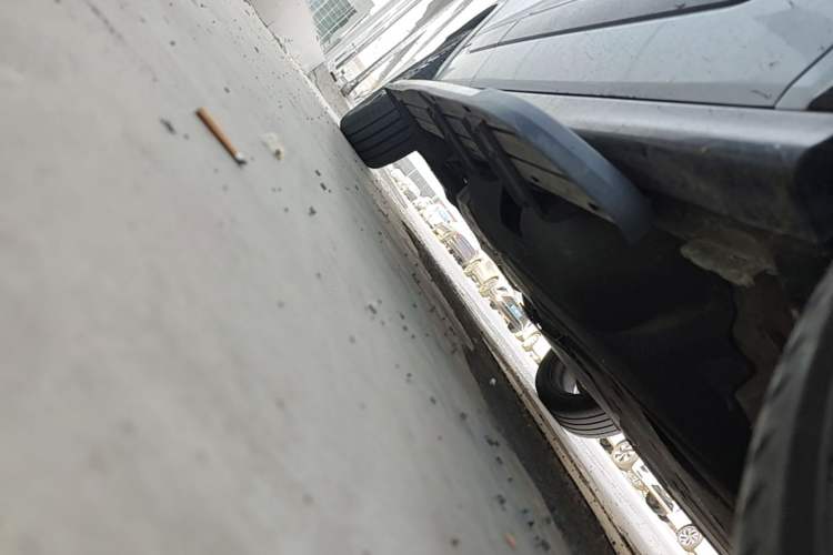 Used Honda HR-V 2023 2.0L eHEV Dynamic Edition Right Side Sill
