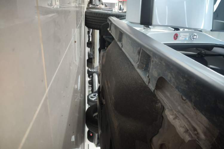 Used Honda HR-V 2023 2.0L eHEV Dynamic Speed Version Right Side Sill
