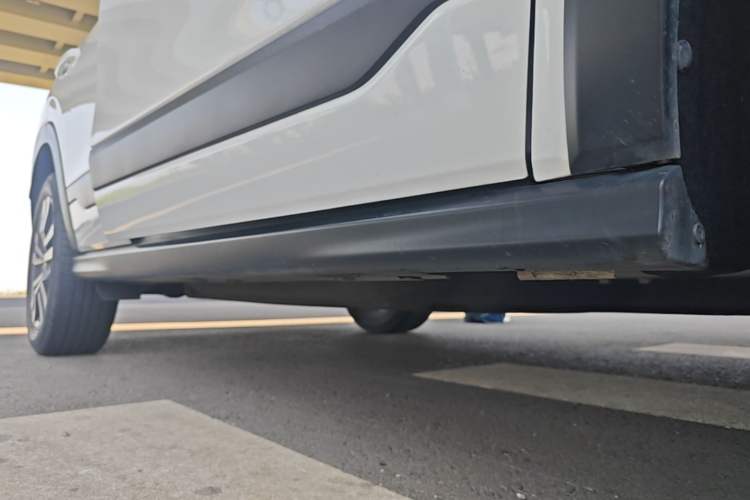 Used Honda HR-V 2023 240TURBO Trendy Edition Right Side Sill