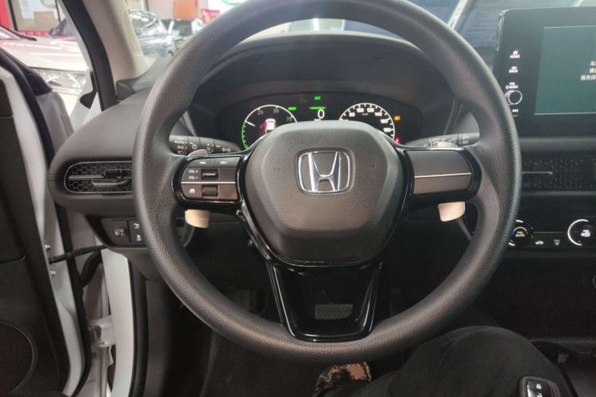 Used Honda HR-V 2023 2.0L eHEV Dynamic Speed Version Steering Wheel