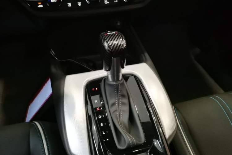 Used Honda HR-V 2024 240TURBO Jingyue Edition Gear Lever