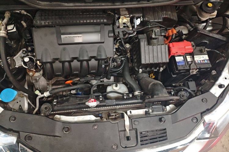Used Honda INSIGHT 2013 1.3L standard version Engine Bay
