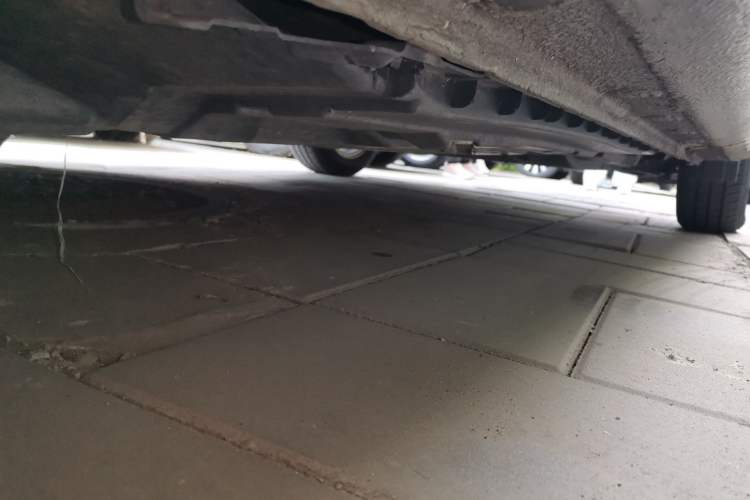 Used Honda INSIGHT 2013 1.3L standard version Chassis Front Left