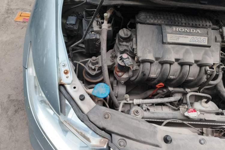 Used Honda INSIGHT 2013 1.3L standard version Engine Bay Right