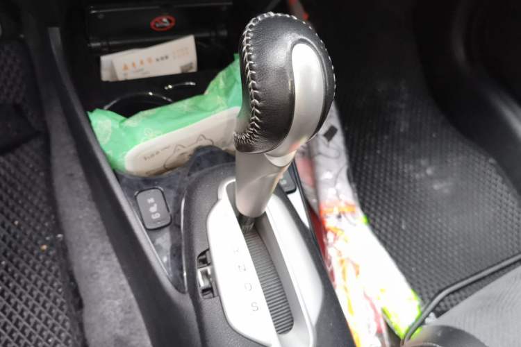 Used Honda INSIGHT 2013 1.3L standard version Gear Lever