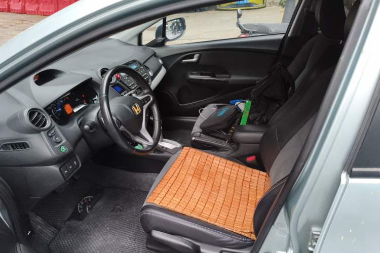 Used Honda INSIGHT 2013 1.3L standard version Left Front Seat