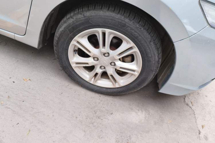 Used Honda INSIGHT 2013 1.3L standard version Right Front Wheel Hub