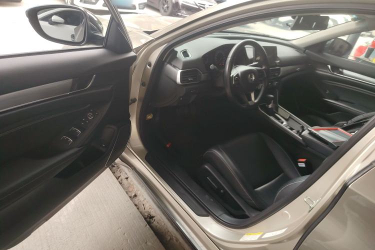 Used Honda Inspire 2019 260TURBO Elegant Edition China VI Emission Standard Driver Seat