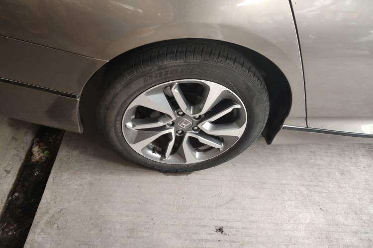 Used Honda Inspire 2019 260TURBO Elegant Edition China VI Emission Standard Right Rear Wheel Hub