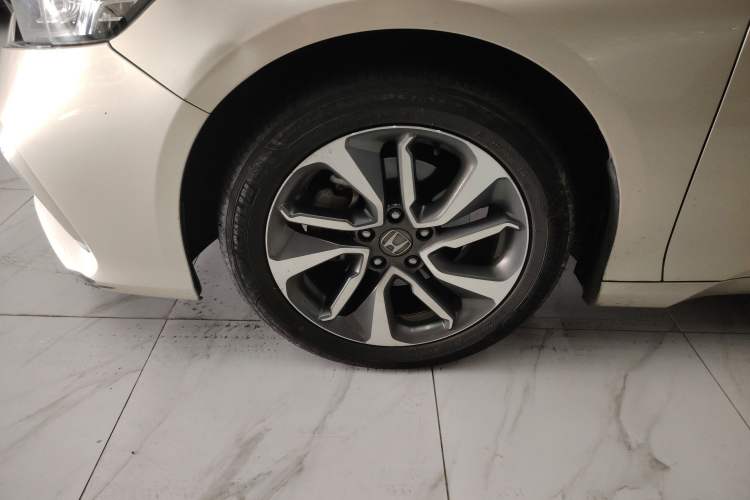 Used Honda Inspire 2019 260TURBO Elite Edition China V Standard Left Front Wheel Hub