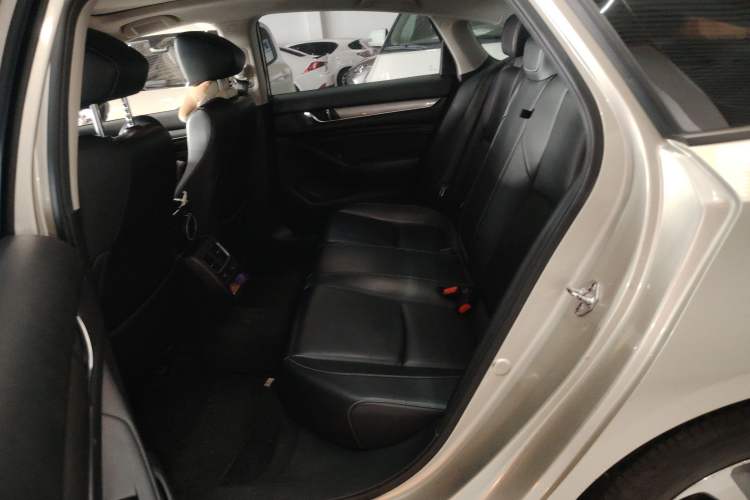 Used Honda Inspire 2019 260TURBO Elite Edition China V Standard Left Rear Seat