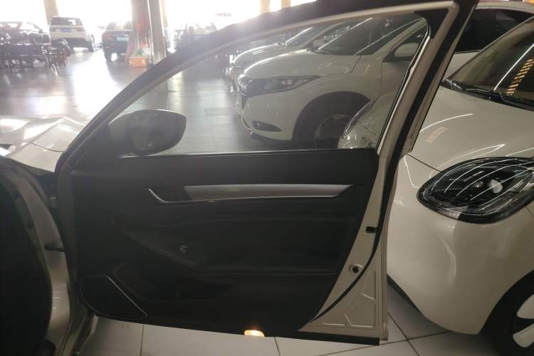 Used Honda Inspire 2019 260TURBO Elite Edition China V Standard Right Front Door Interior