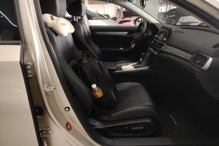 Used Honda Inspire 2019 260TURBO Elite Edition China V Standard Right Front Seat