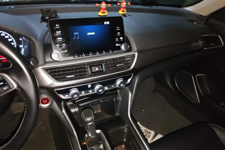 Used Honda Inspire 2019 260TURBO Elegant Edition China VI Emission Standard Audio And AC Panel