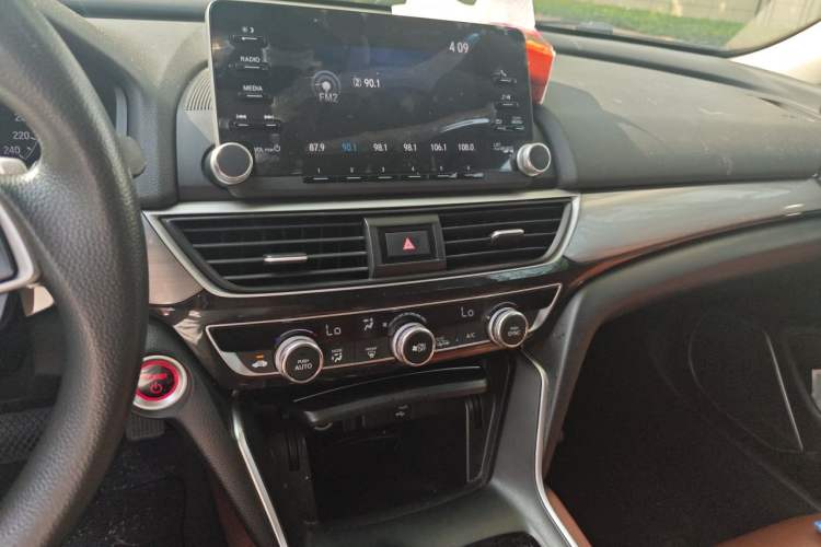 Used Honda Inspire 2019 Rui Hybrid 2.0L Jingya Edition China V Emission Standard Audio And AC Panel
