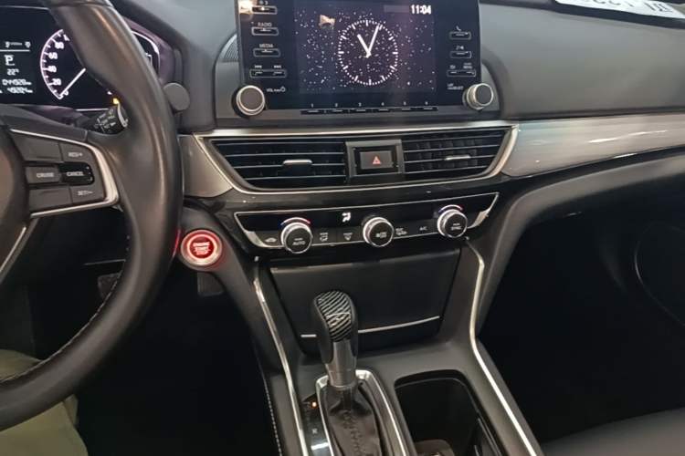 Used Honda Inspire 2019 260TURBO Elegant Edition China VI Emission Standard Audio And AC Panel