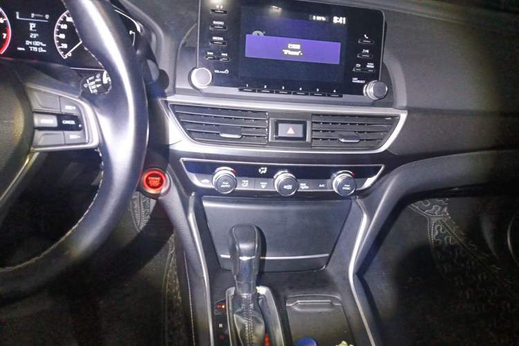 Used Honda Inspire 2019 260TURBO Elegant Edition China VI Emission Standard Audio And AC Panel