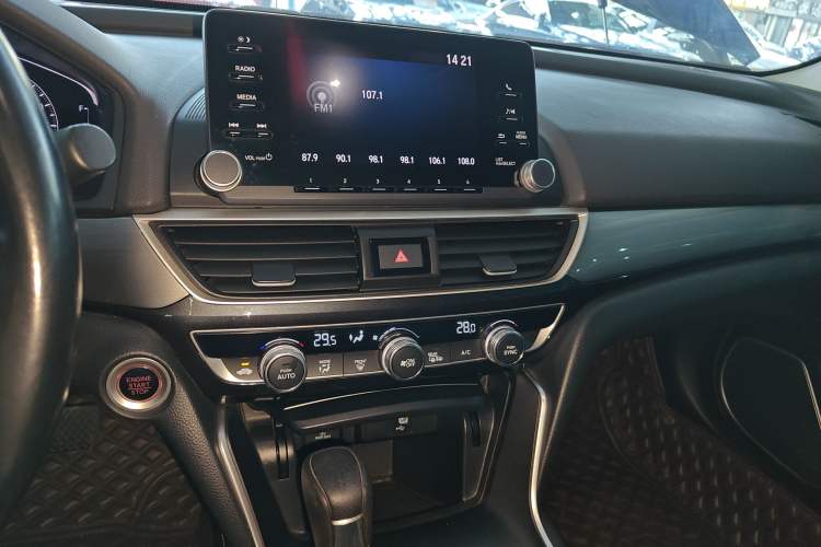 Used Honda Inspire 2019 260TURBO Elegant Edition China VI Emission Standard Audio And AC Panel