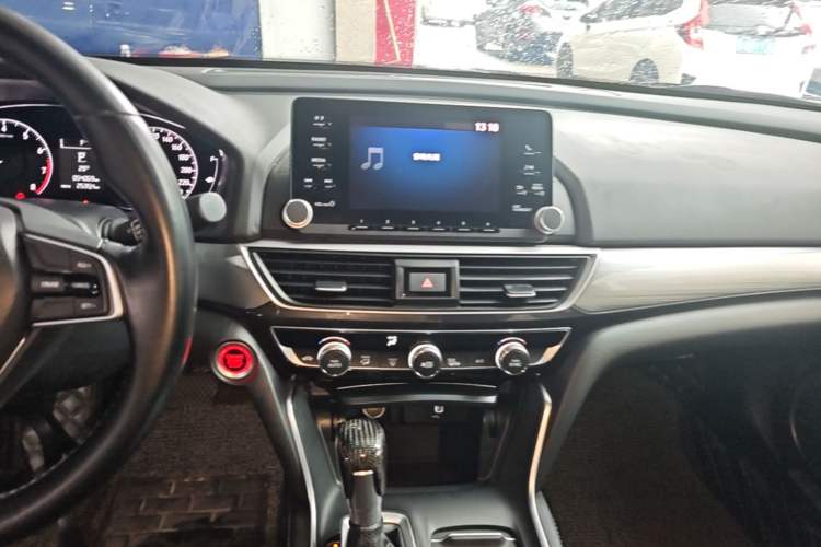 Used Honda Inspire 2019 260TURBO Elegant Edition China VI Emission Standard Audio And AC Panel