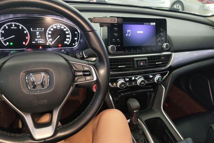 Used Honda Inspire 2019 260TURBO Elegant Edition China VI Emission Standard Center Console