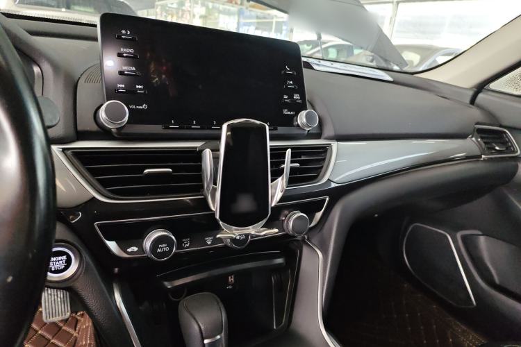 Used Honda Inspire 2019 260TURBO Elegant Edition China VI Emission Standard Center Console