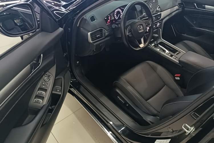 Used Honda Inspire 2019 260TURBO Elegant Edition China VI Emission Standard Driver Seat