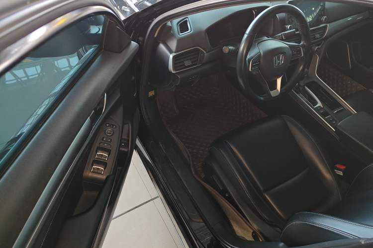 Used Honda Inspire 2019 260TURBO Elegant Edition China VI Emission Standard Driver Seat