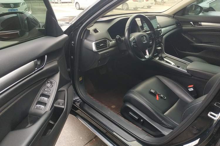 Used Honda Inspire 2019 260TURBO Elegant Edition China VI Emission Standard Driver Seat