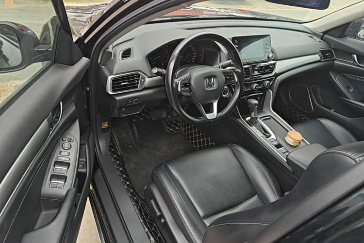 Used Honda Inspire 2019 260TURBO Elegant Edition China VI Emission Standard Driver Seat