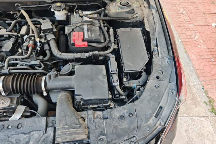 Used Honda Inspire 2019 260TURBO Elegant Edition China VI Emission Standard Engine Bay Left