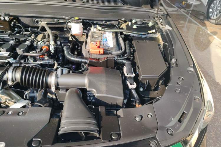 Used Honda Inspire 2019 260TURBO Elegant Edition China VI Emission Standard Engine Bay Left
