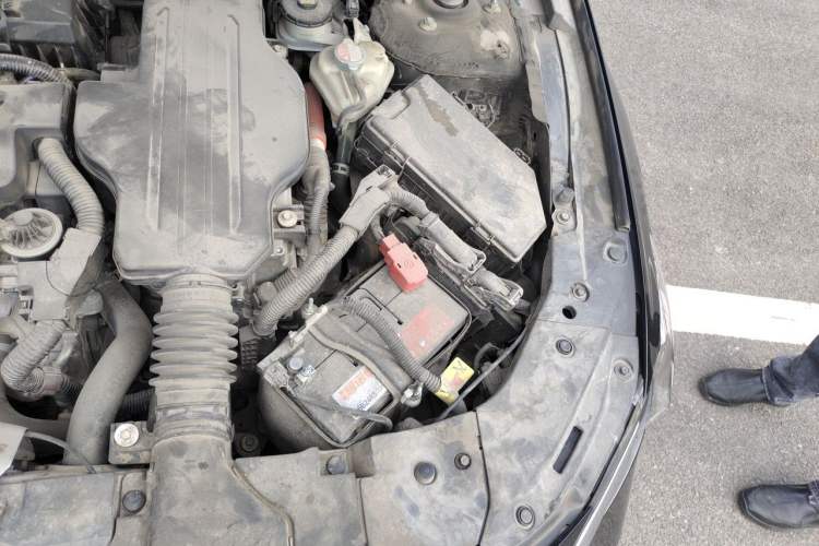 Used Honda Inspire 2019 Rui Hybrid 2.0L Jing Shang Edition China V Emission Standard Engine Bay Left