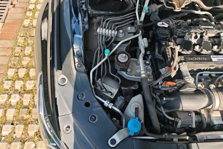 Used Honda Inspire 2019 260TURBO Elegant Edition China VI Emission Standard Engine Bay Right
