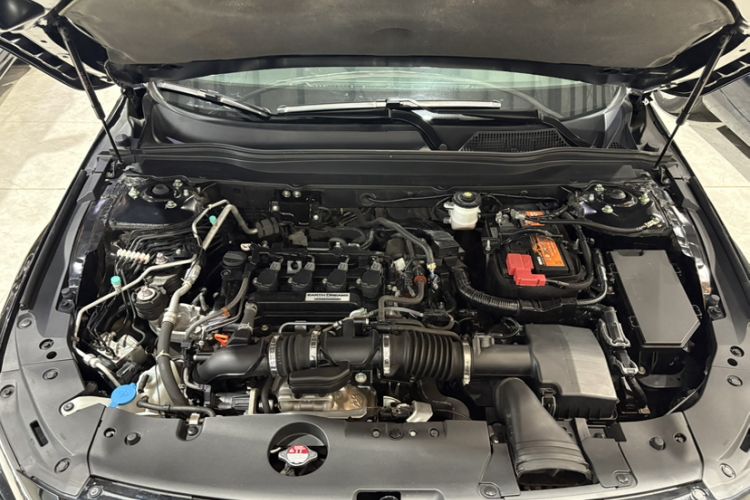 Used Honda Inspire 2019 260TURBO Elegant Edition China VI Emission Standard Engine Bay