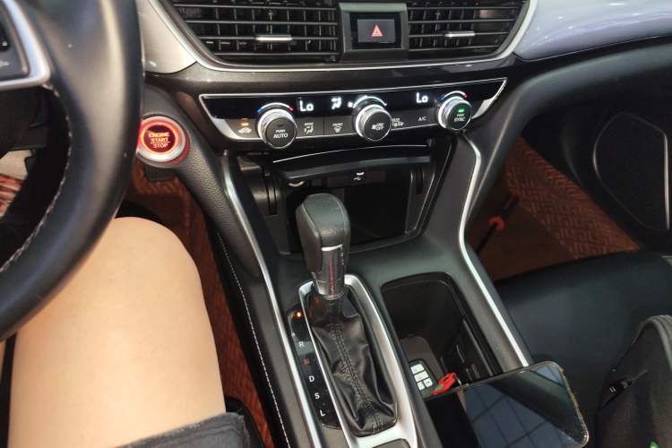 Used Honda Inspire 2019 260TURBO Elegant Edition China VI Emission Standard Gear Lever