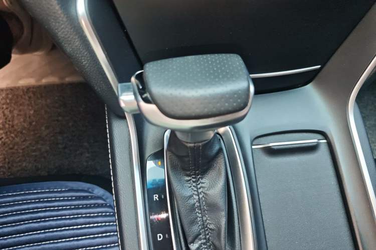 Used Honda Inspire 2019 260TURBO Elegant Edition China VI Emission Standard Gear Lever