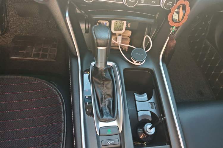 Used Honda Inspire 2019 260TURBO Elegant Edition China VI Emission Standard Gear Lever