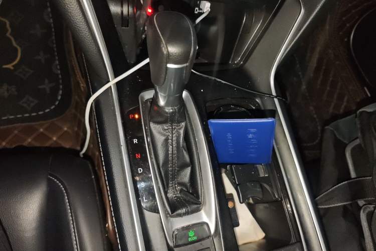 Used Honda Inspire 2019 260TURBO Jingyue Edition China VI Gear Lever