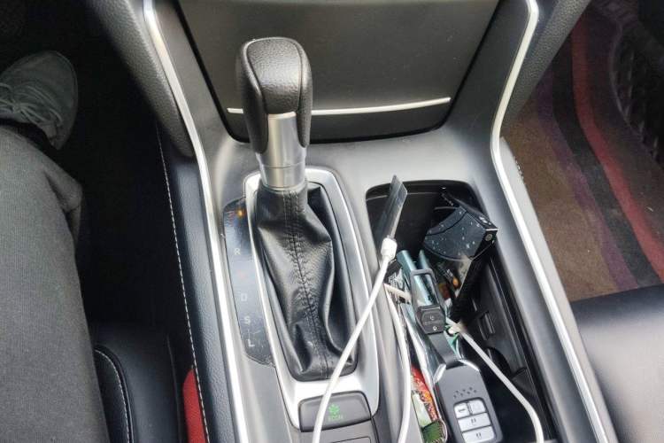 Used Honda Inspire 2019 260TURBO Elegant Edition China VI Emission Standard Gear Lever