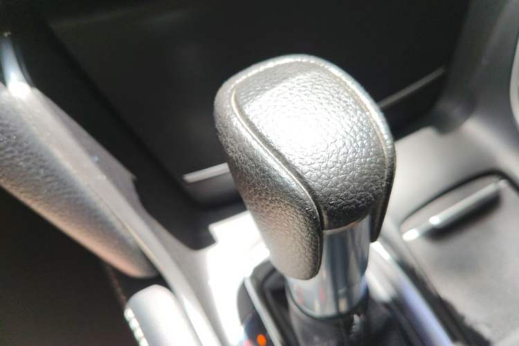 Used Honda Inspire 2019 260TURBO Elegant Edition China VI Emission Standard Gear Lever
