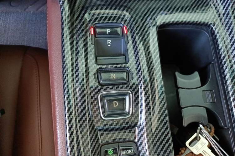 Used Honda Inspire 2019 Rui·Hybrid 2.0L Jingya Edition China VI Gear Lever