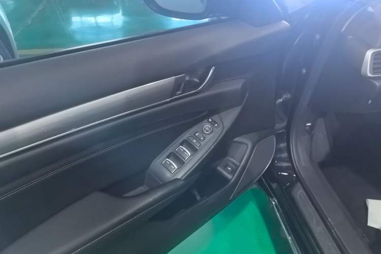 Used Honda Inspire 2019 260TURBO Elegant Edition China VI Emission Standard Interior 4